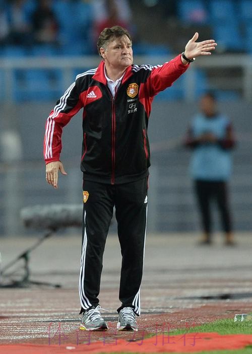 专访足协：与卡马乔终止合作 全面加强国足建设